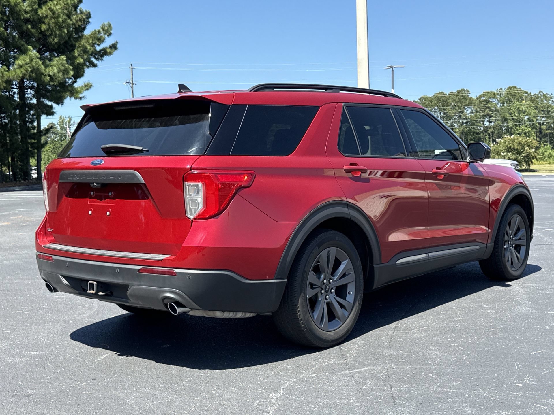 Certified 2024 Ford Explorer XLT w/ Equipment Group 202A RWD image 19