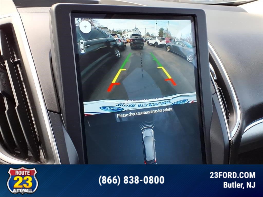 Certified 2022 Ford Edge Titanium w/ Equipment Group 301A AWD/4WD image 18