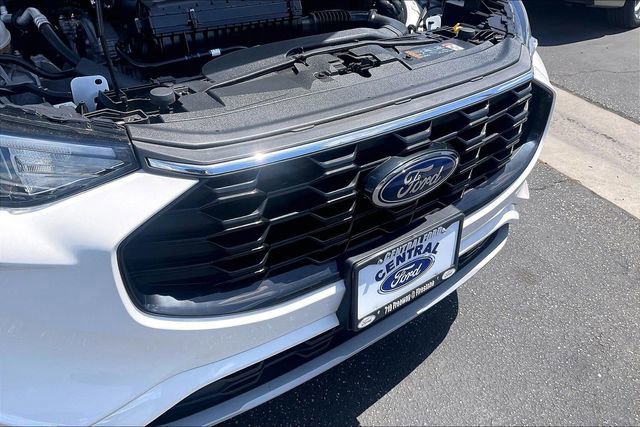 Certified 2024 Ford Escape ST-Line w/ Tech Pack #1 FWD image 27