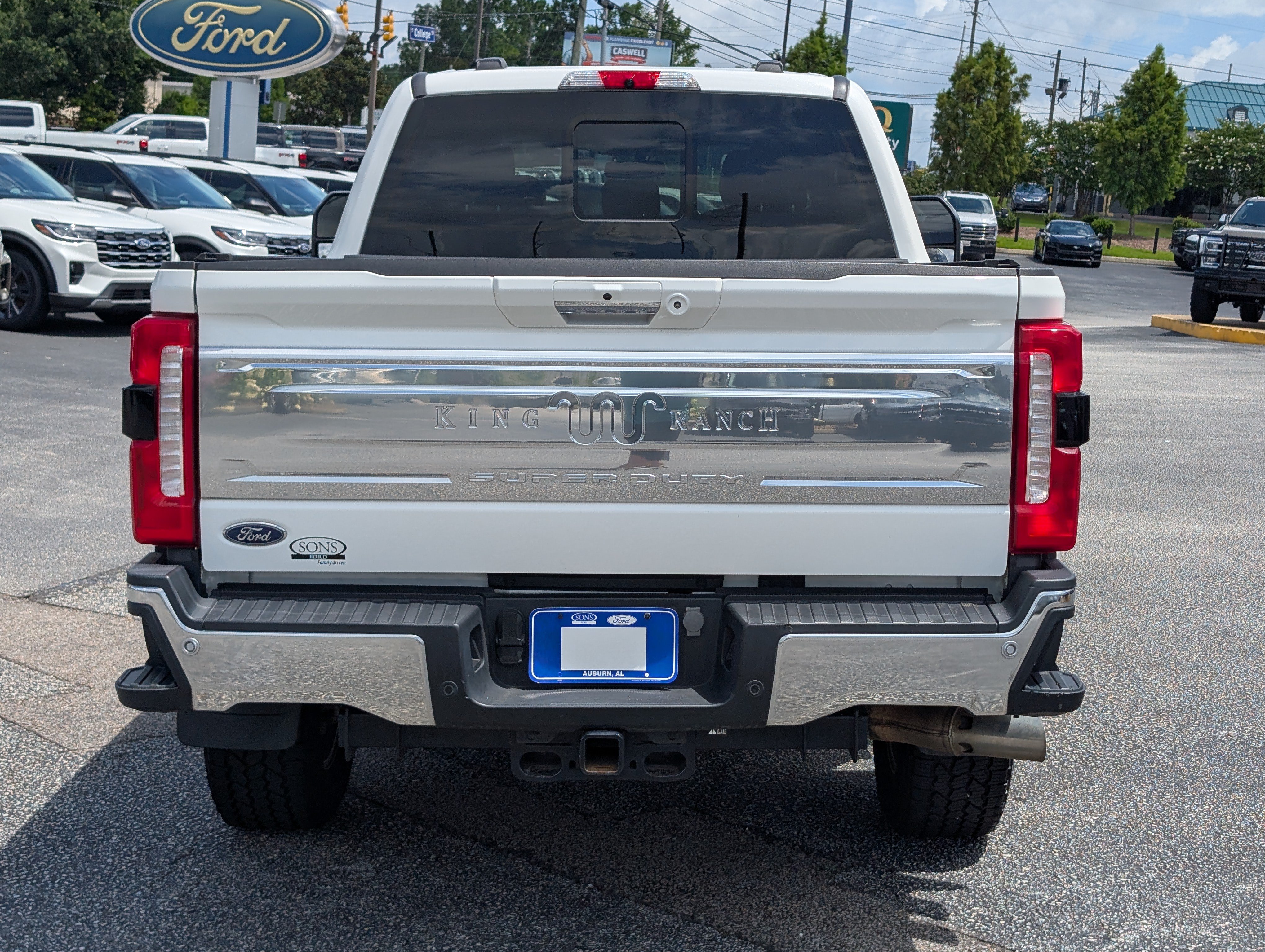 Certified 2023 Ford F250 King Ranch w/ Chrome Package AWD/4WD image 16
