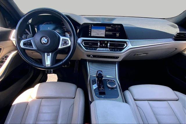 Used 2021 BMW 330i Sedan w/ M Sport Package RWD image 16