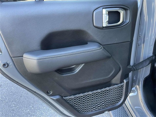 Used 2021 Jeep Wrangler Unlimited Sahara image 13