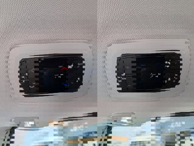 Used 2023 Chrysler Pacifica Limited image 24