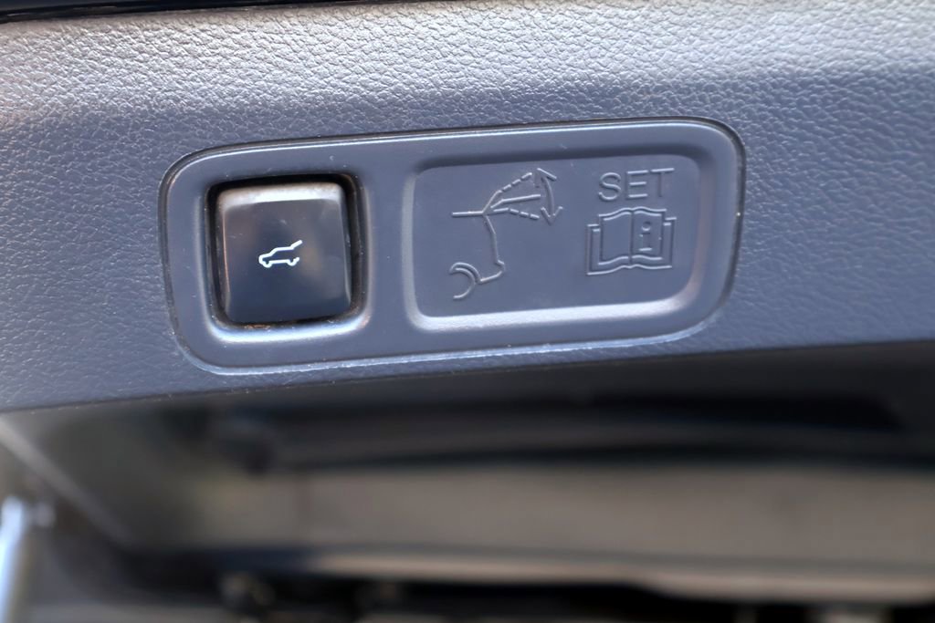 Certified 2023 Ford Expedition XLT RWD image 24