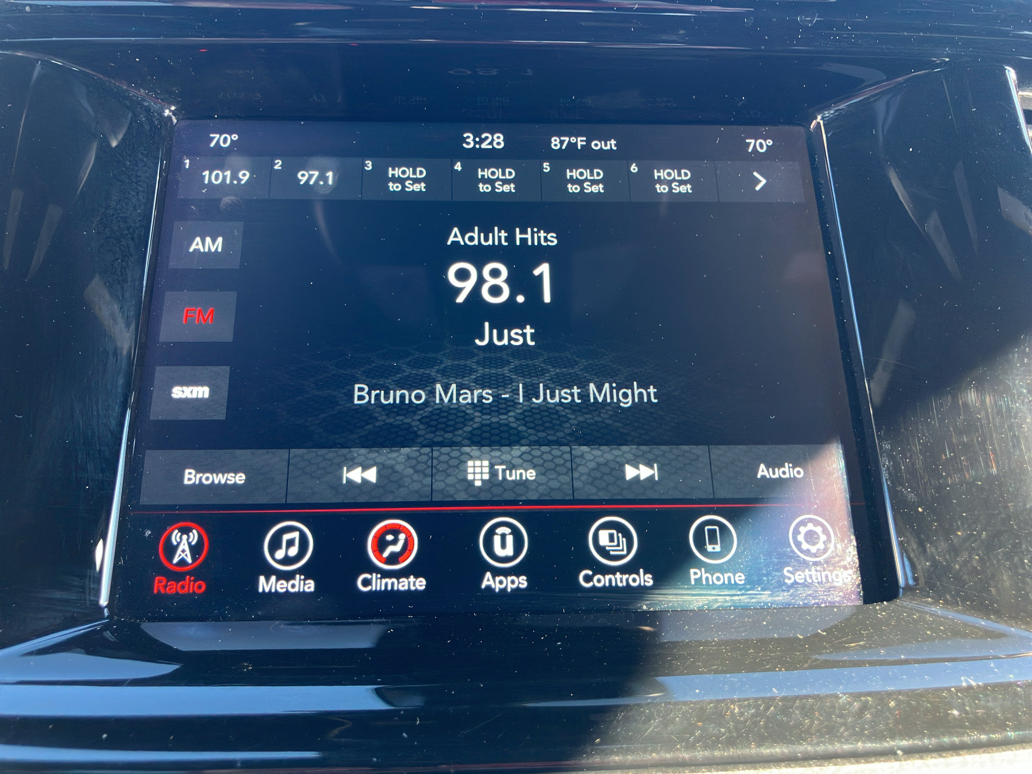 Used 2023 Dodge Durango SXT Launch Edition AWD/4WD image 16