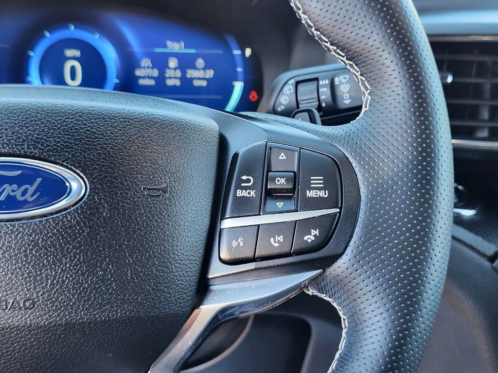 Certified 2020 Ford Explorer ST w/ Premium Technology Package image 32