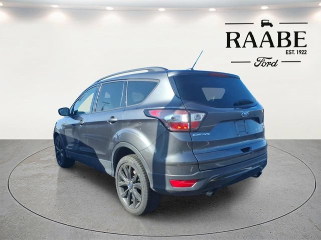 Certified 2018 Ford Escape SE w/ SE Sport Appearance Package AWD/4WD image 14