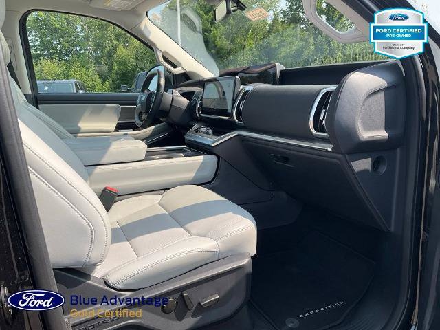Certified 2025 Ford Expedition Max Platinum w/ Driver's Package AWD/4WD image 20