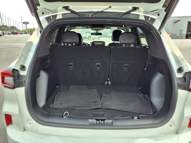 Certified 2023 Ford Escape ST-Line w/ Tech Pack #1 AWD/4WD image 24