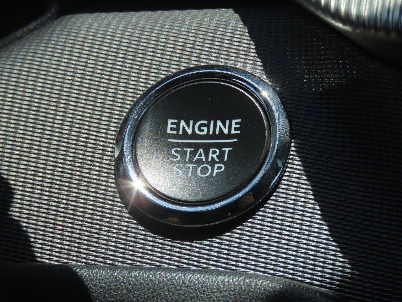 Certified 2025 Ford Explorer ST-Line AWD/4WD image 31