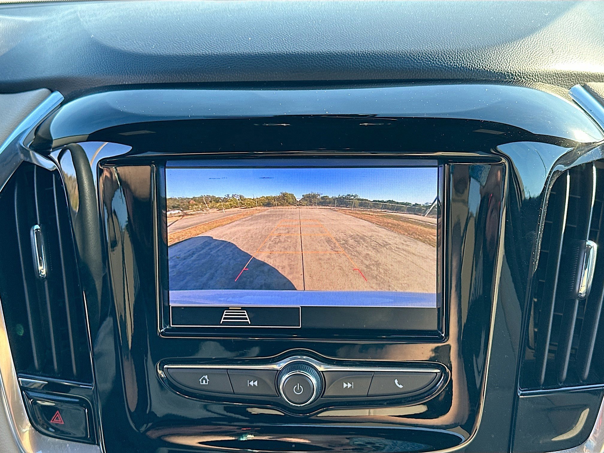 Used 2023 Chevrolet Traverse LS w/ Midnight/Sport Edition image 13