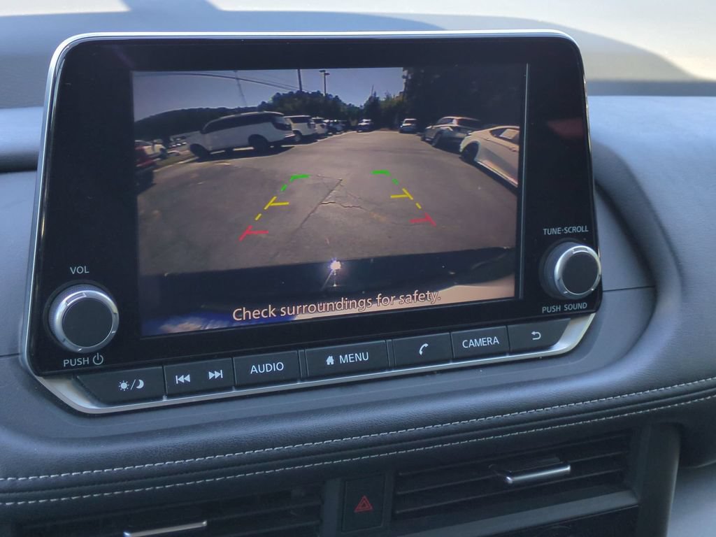 Used 2025 Nissan Rogue SV AWD/4WD image 23