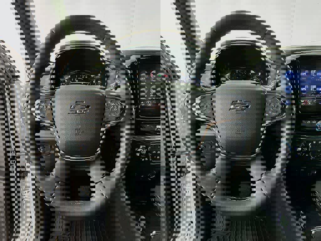 Used 2023 Chevrolet Traverse LT w/ Midnight/Sport Edition image 16