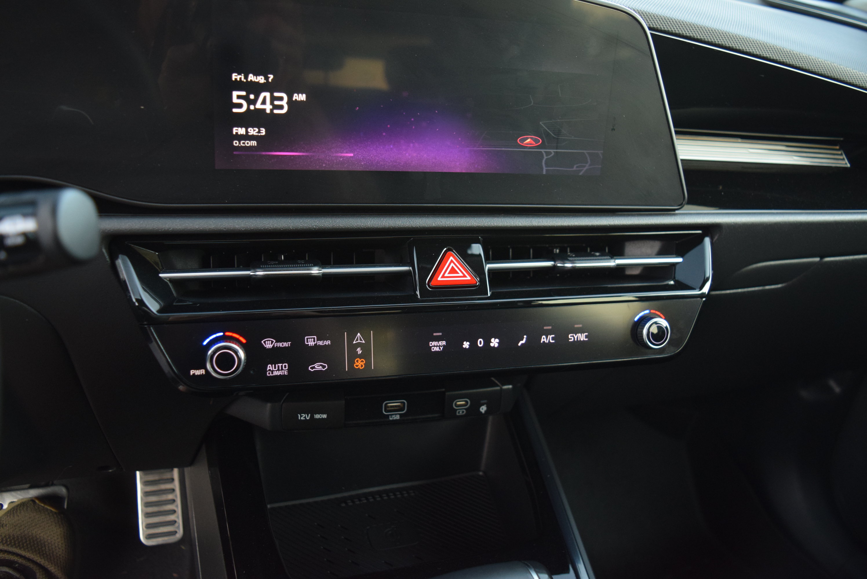 Used 2023 Kia Niro EX Touring FWD image 14