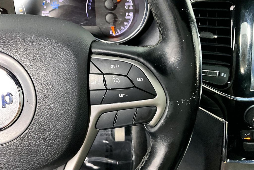 Used 2019 Jeep Grand Cherokee Limited w/ Luxury Group II AWD/4WD image 19