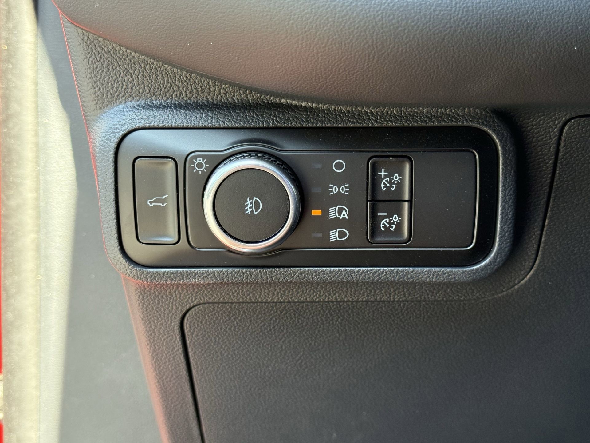 Certified 2025 Ford Explorer ST-Line AWD/4WD image 15