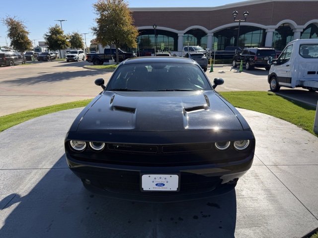 Used 2023 Dodge Challenger SXT w/ Blacktop Package image 3