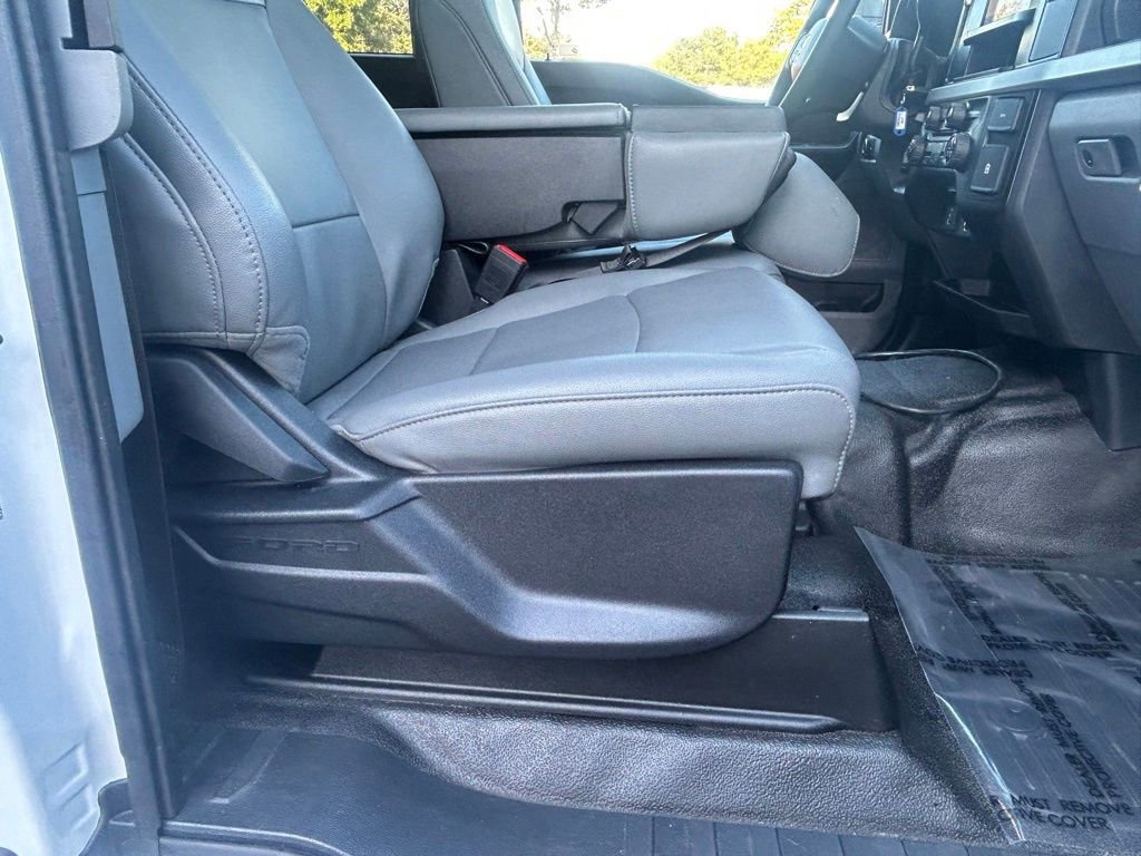 Certified 2023 Ford F550 2WD SuperCab Super Duty w/ XL Chrome Package image 24