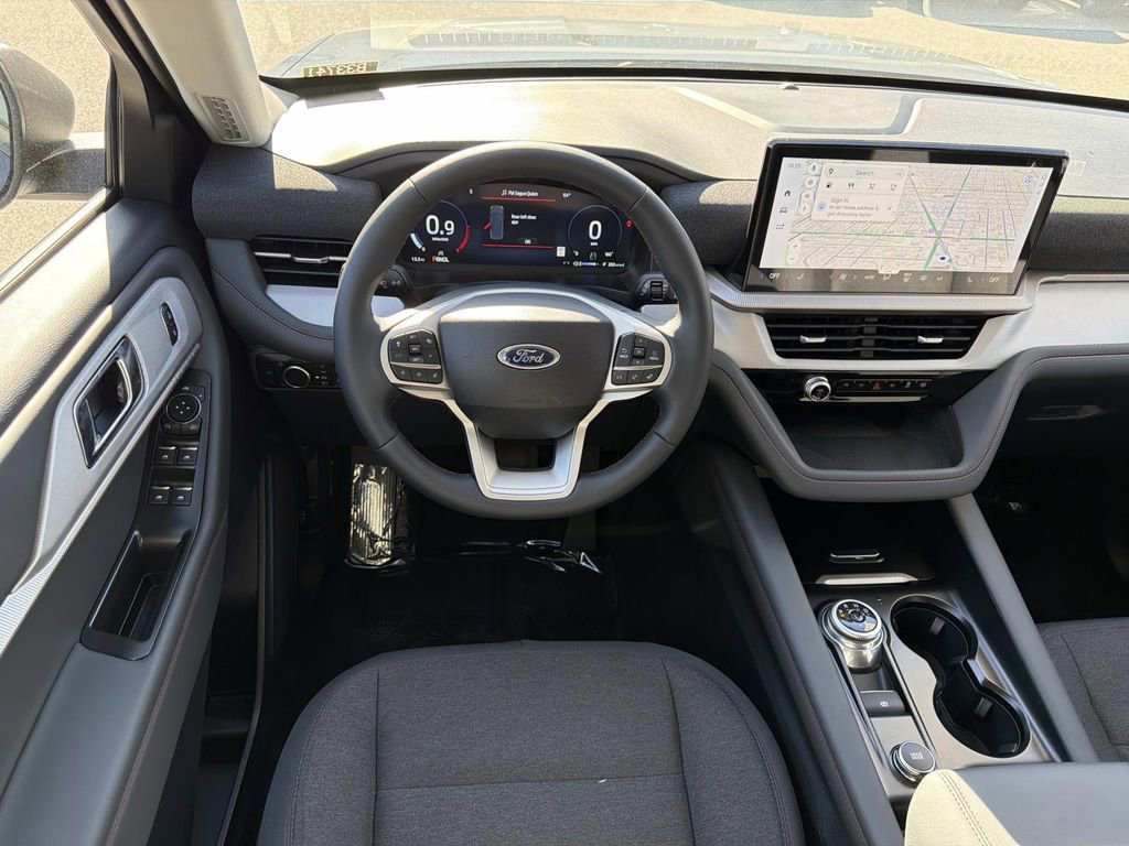 Certified 2025 Ford Explorer Active image 11