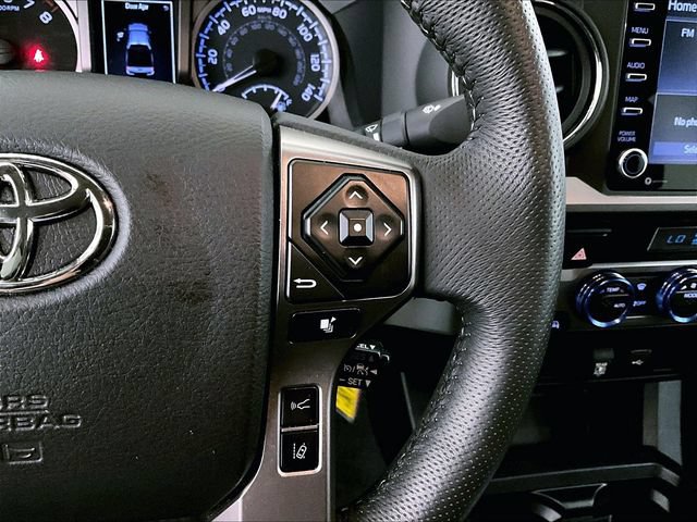 Used 2021 Toyota Tacoma SR5 AWD/4WD image 18