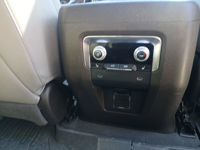 Used 2021 GMC Yukon SLT w/ SLT Luxury Plus Package AWD/4WD image 46