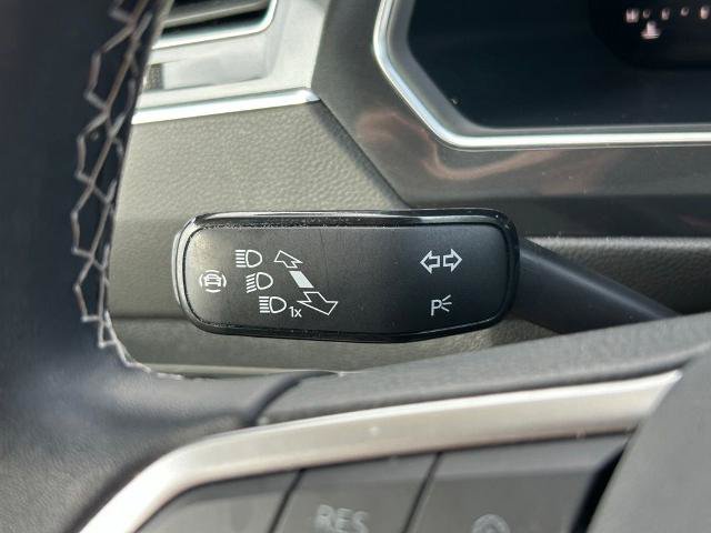 Used 2022 Volkswagen Tiguan SE FWD image 28