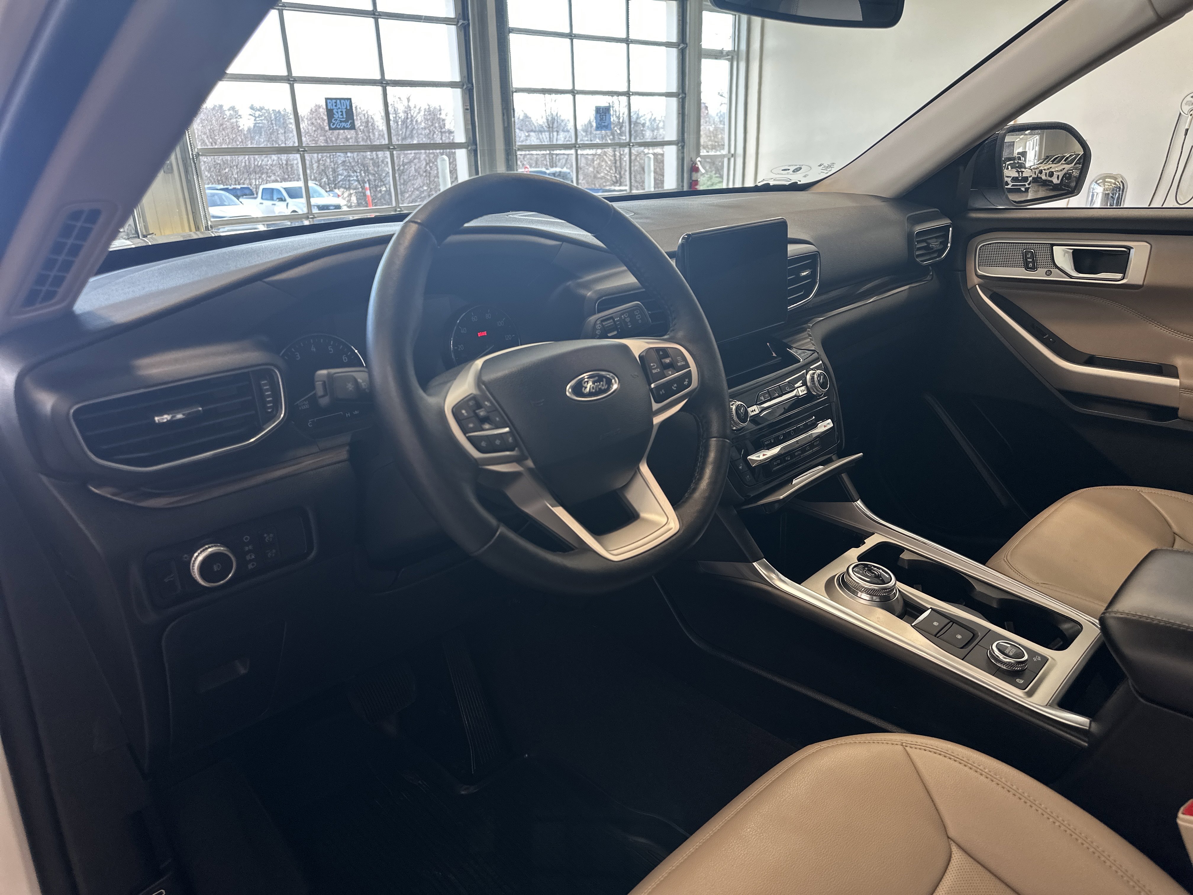 Certified 2023 Ford Explorer Limited w/ Equipment Group 301A image 27