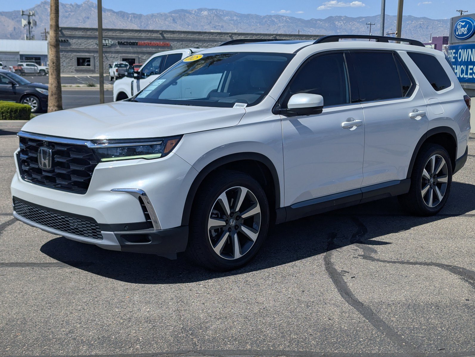 Used 2025 Honda Pilot Elite image 5
