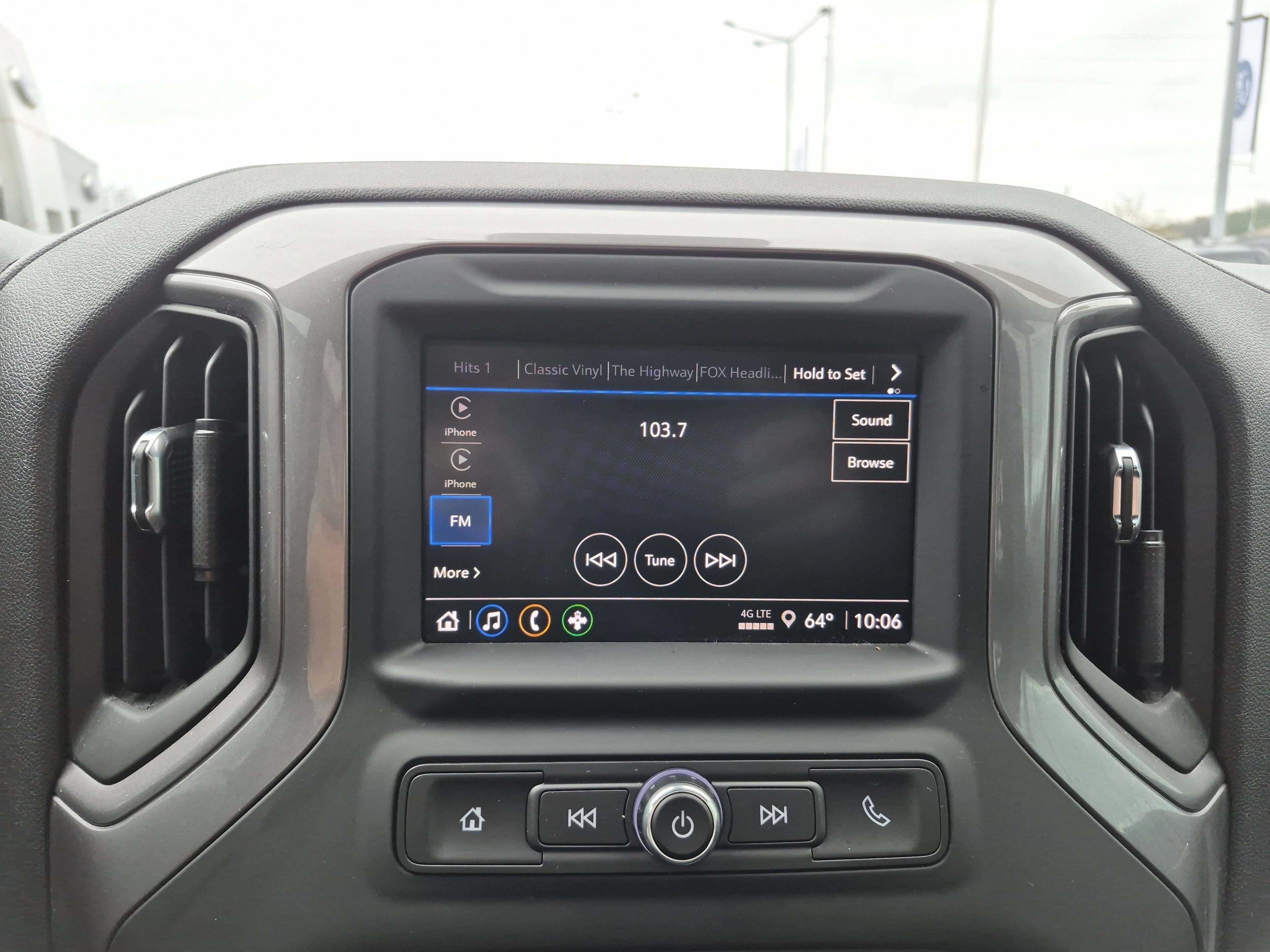 Used 2024 Chevrolet Silverado 1500 Custom Trail Boss w/ LPO, Dark Essentials Package image 32