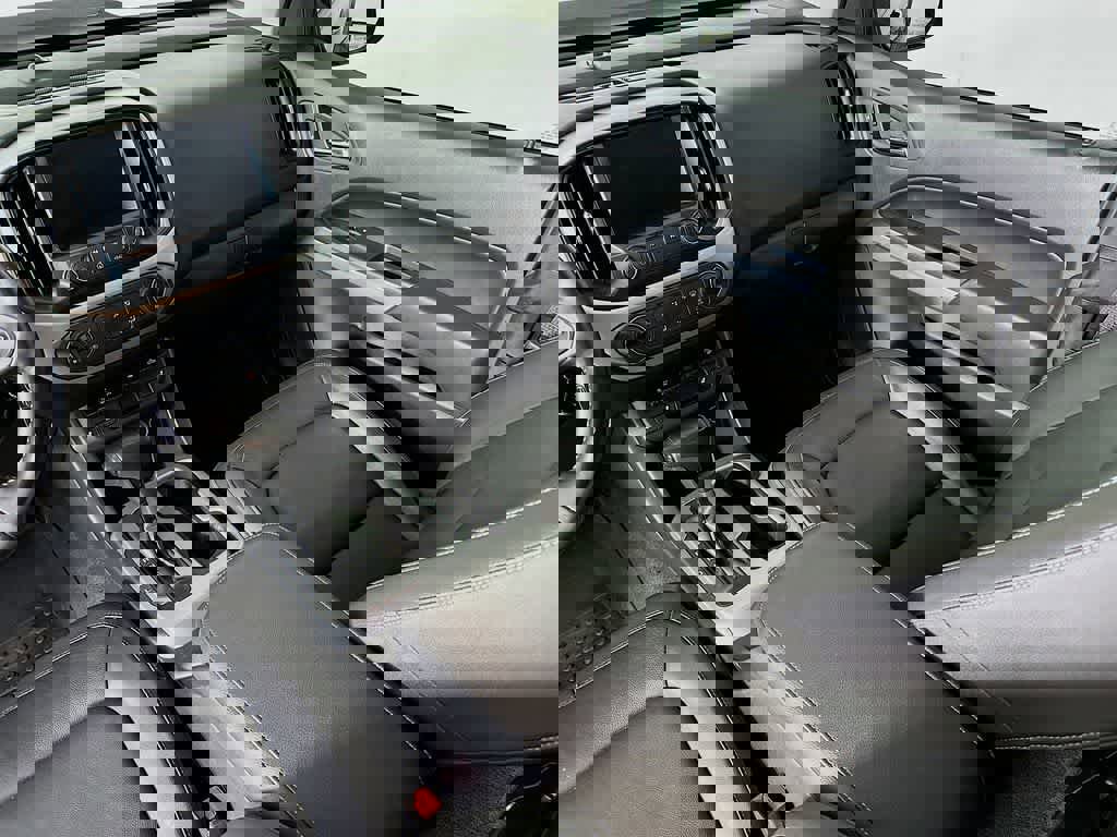 Used 2020 Chevrolet Colorado ZR2 image 11