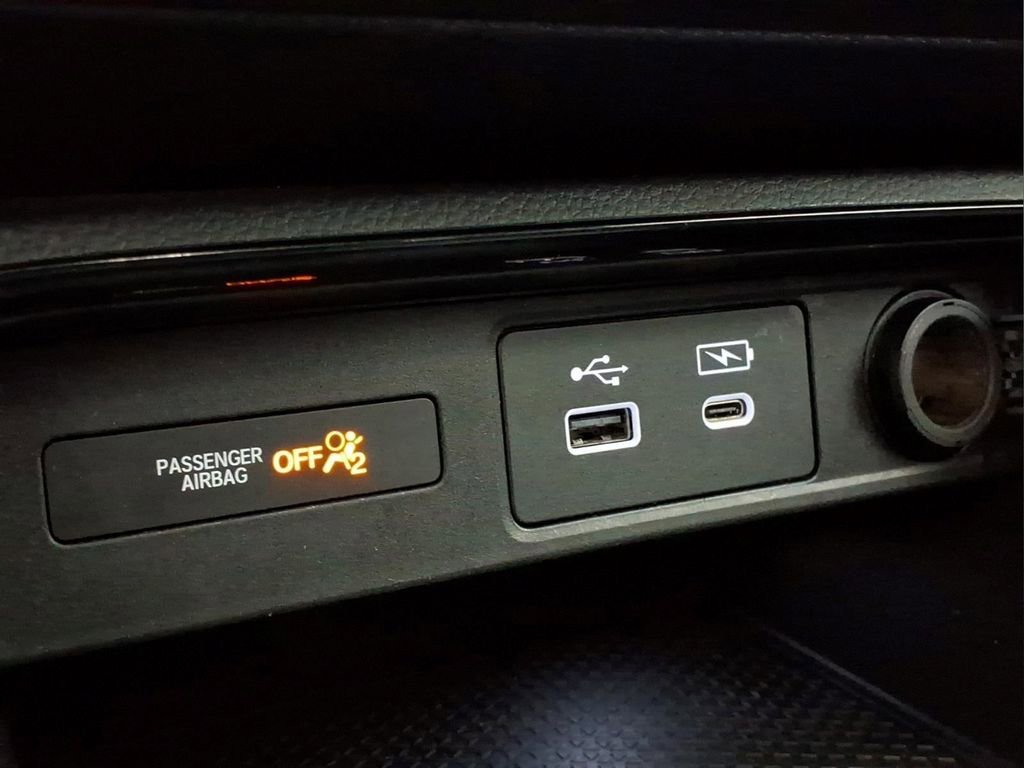 Used 2024 Honda CR-V Sport image 11