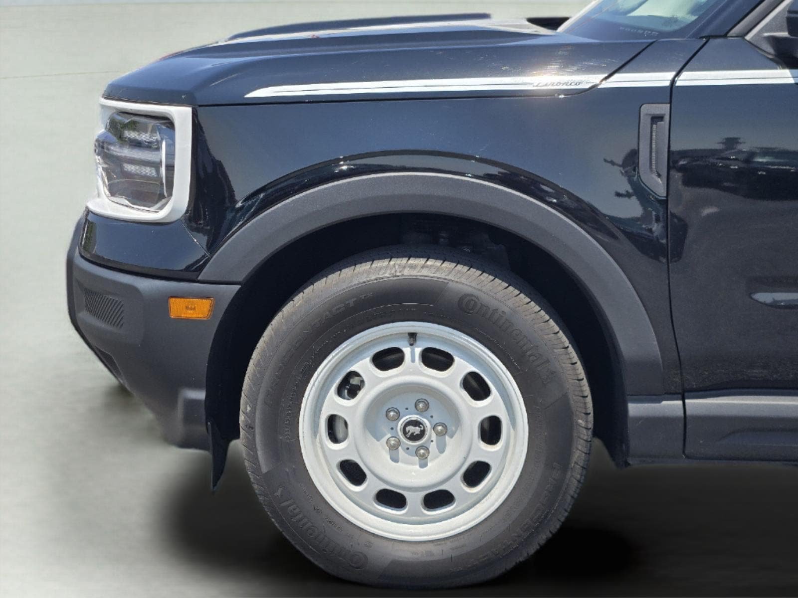 Certified 2025 Ford Bronco Sport Heritage w/ Convenience Package AWD/4WD image 9
