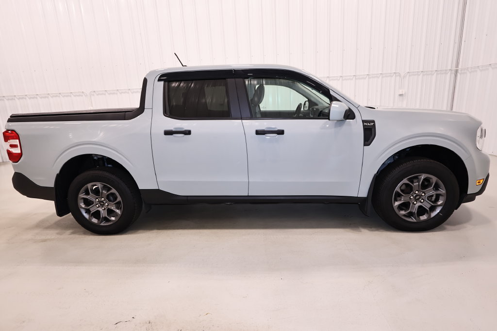 Certified 2022 Ford Maverick XLT w/ XLT Luxury Package FWD image 2