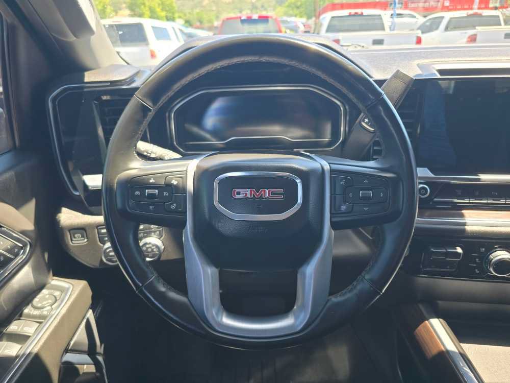 Used 2024 GMC Sierra 2500 SLT w/ SLT Premium Package AWD/4WD image 11