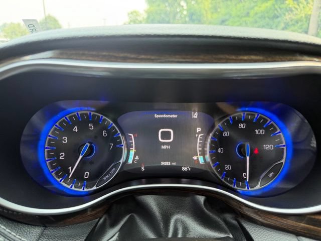 Used 2022 Chrysler Pacifica Limited w/ Uconnect Theater Family Group AWD/4WD image 29