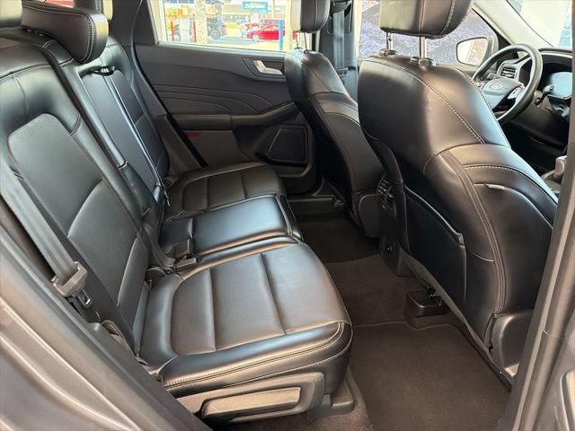 Certified 2024 Ford Escape Platinum AWD/4WD image 10