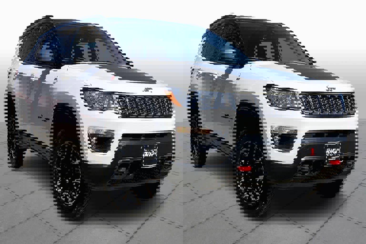 Used 2021 Jeep Compass Trailhawk image 3