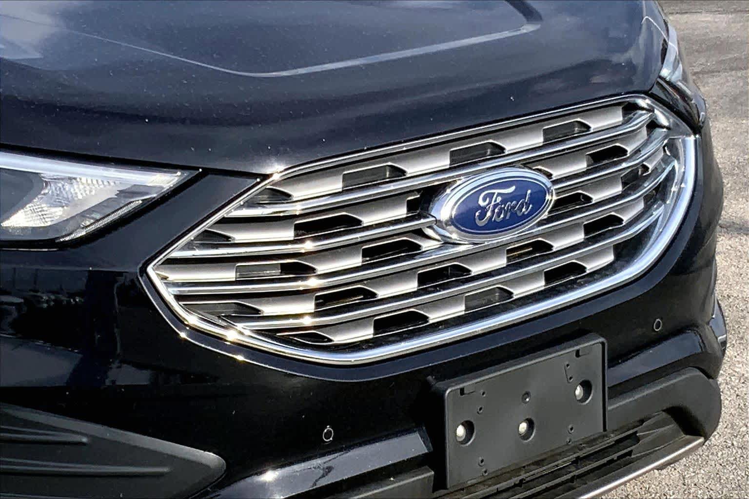 Certified 2022 Ford Edge Titanium AWD/4WD image 26