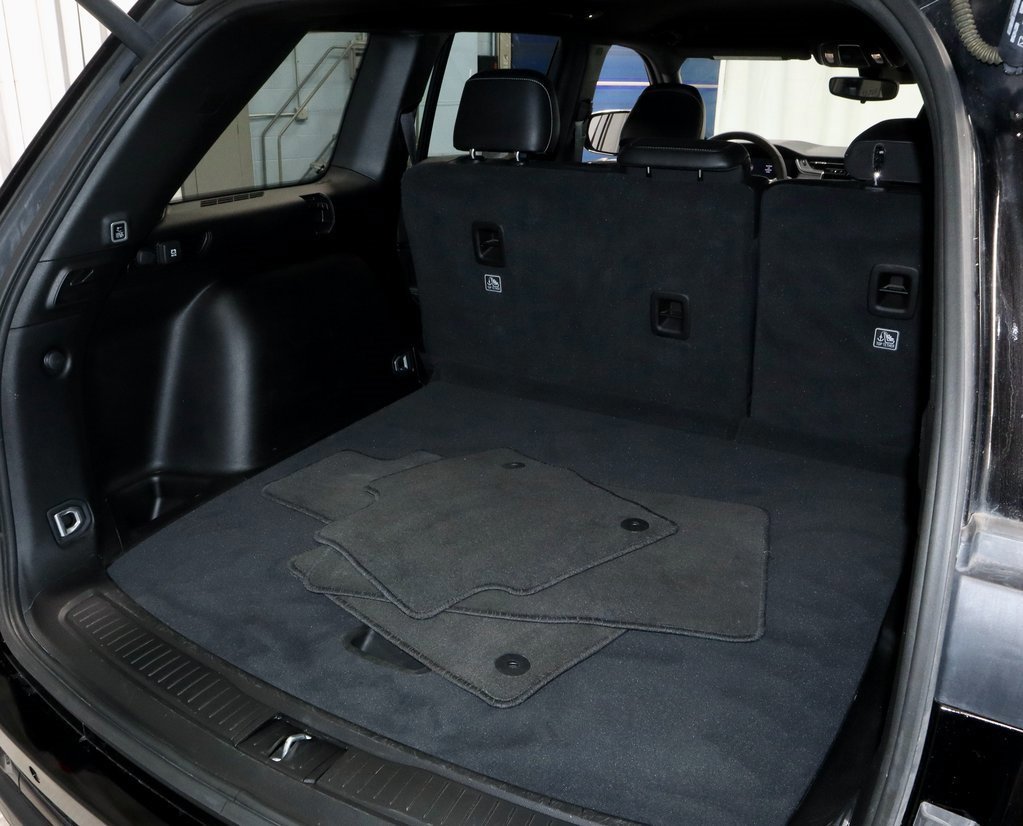 Used 2024 Jeep Grand Cherokee Altitude image 16