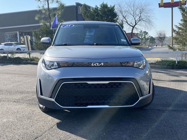 Used 2025 Kia Soul LX w/ LX Technology Package image 5