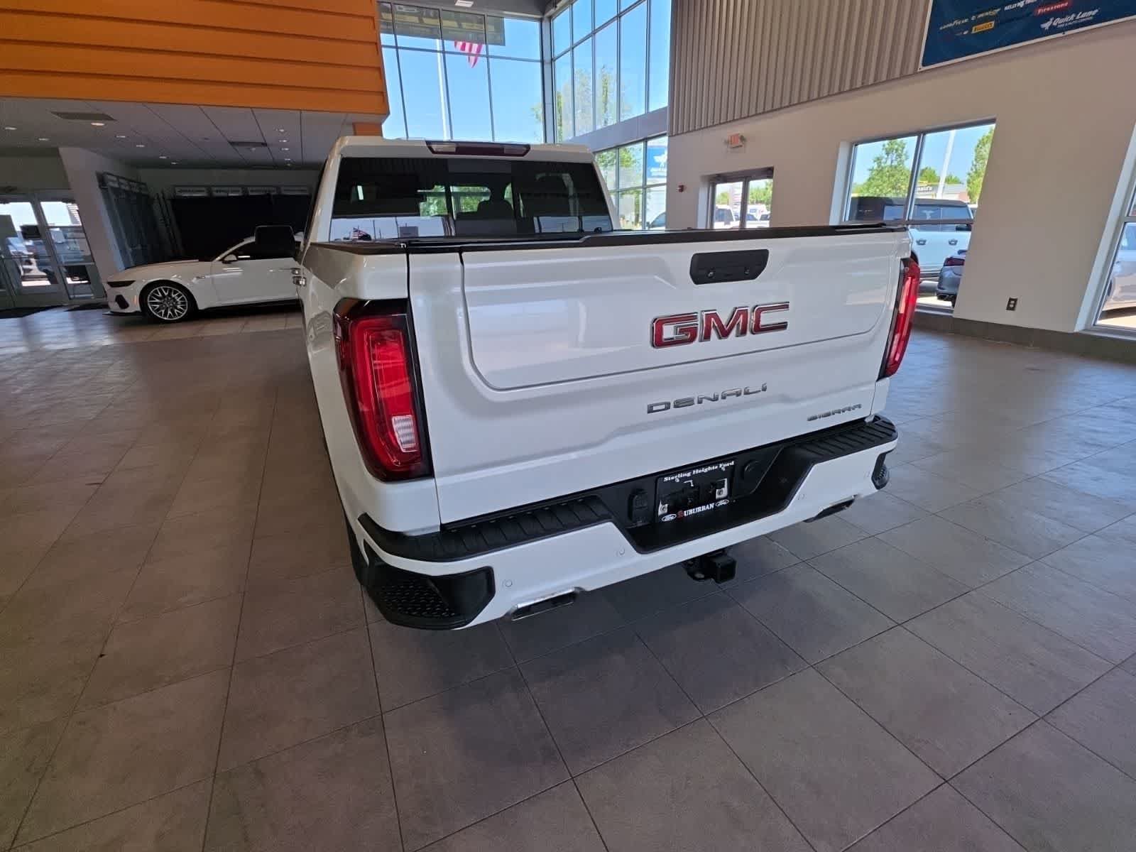 Used 2021 GMC Sierra 1500 Denali w/ Driver Alert Package II AWD/4WD image 11