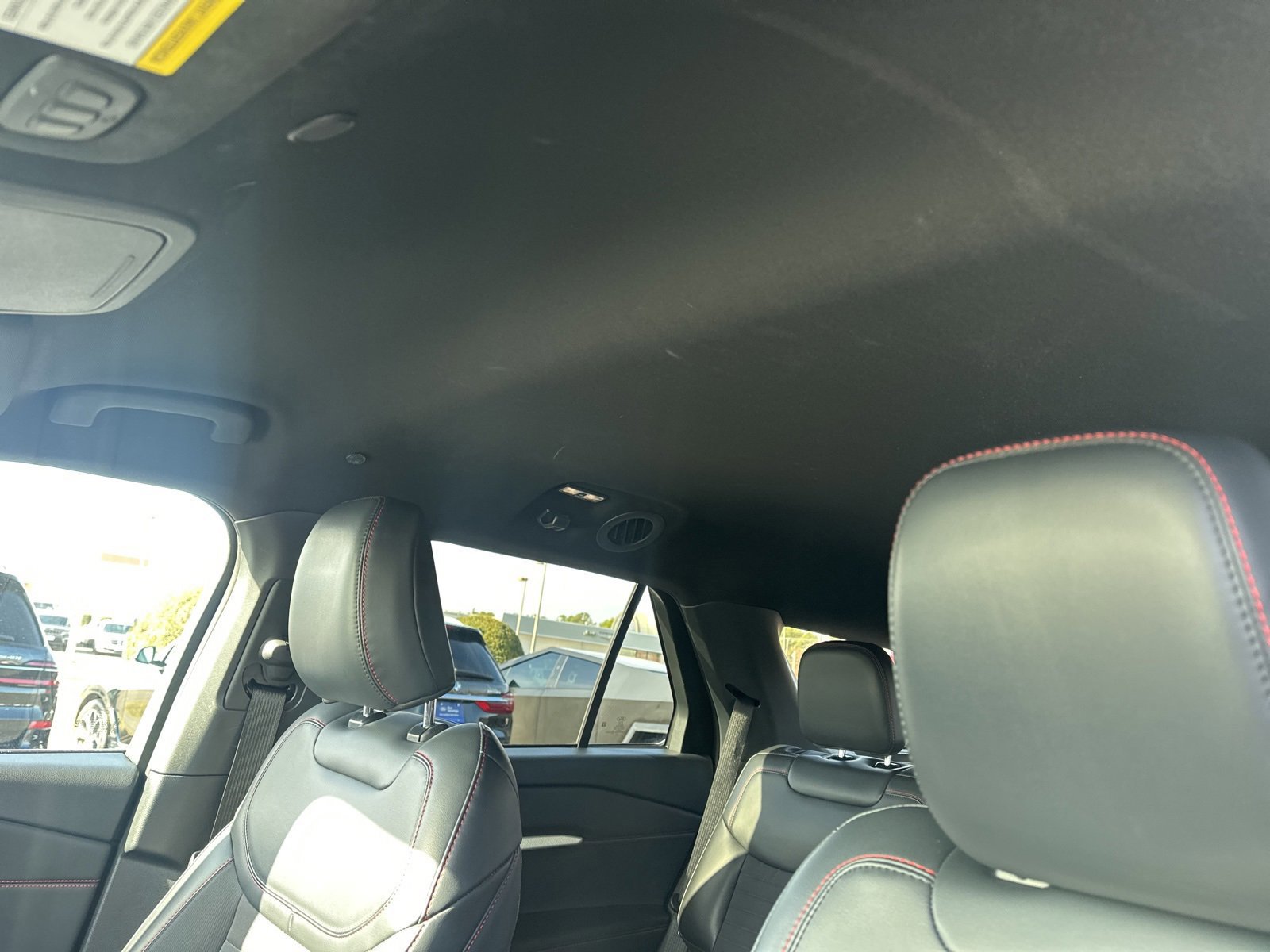 Certified 2025 Ford Explorer ST-Line image 26