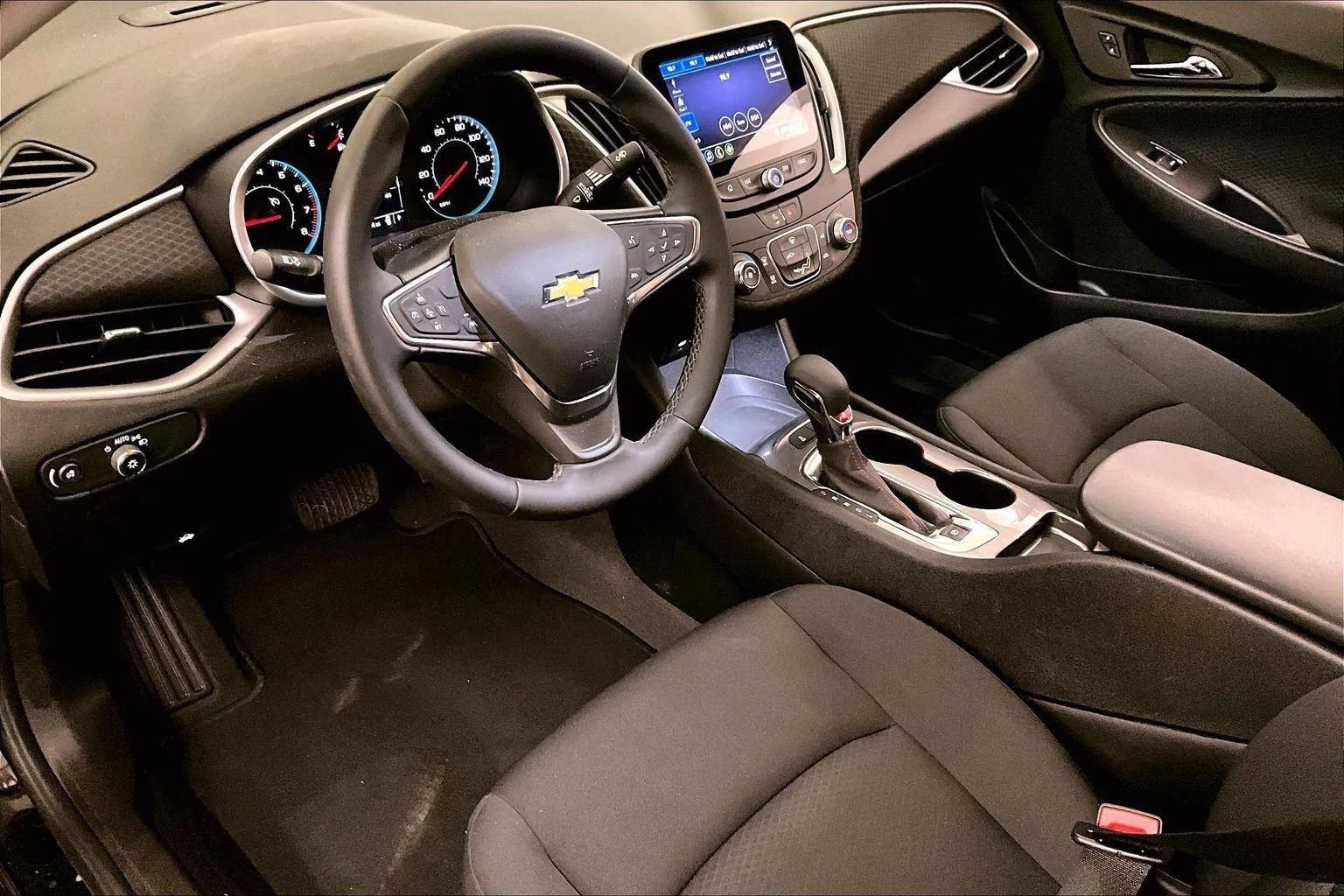 Used 2024 Chevrolet Malibu RS image 12