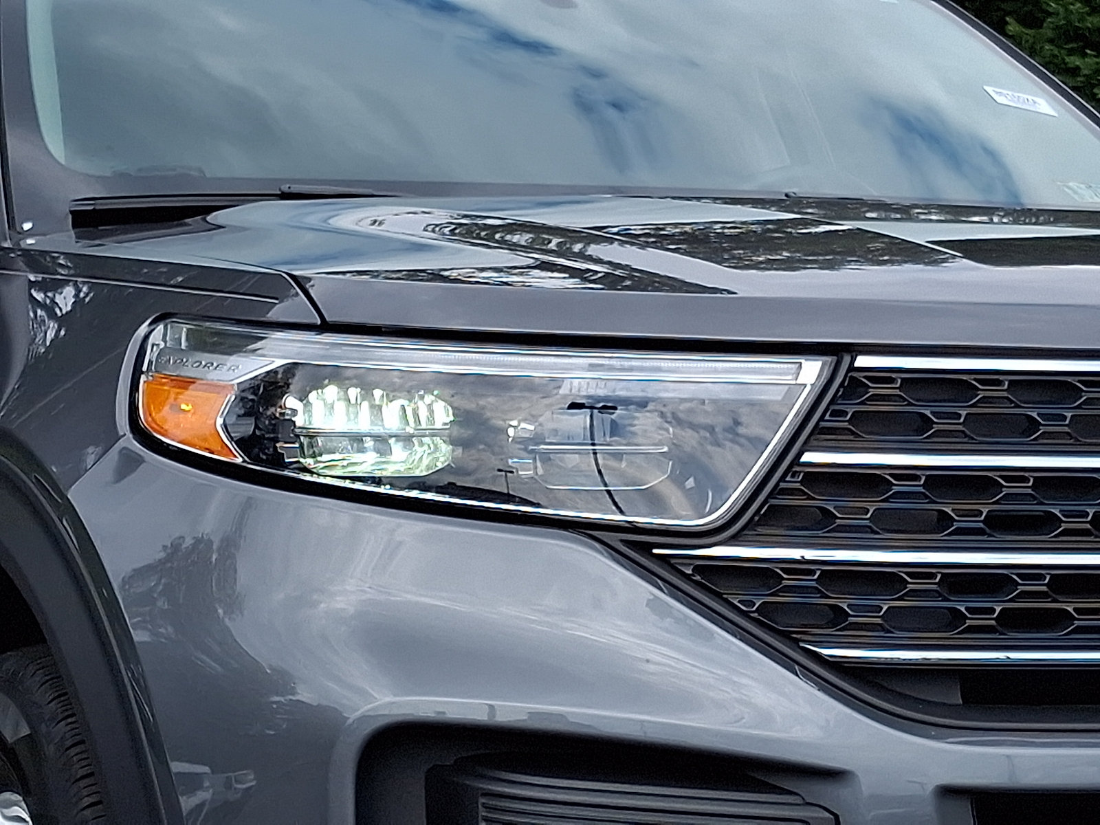 Certified 2023 Ford Explorer XLT AWD/4WD image 9