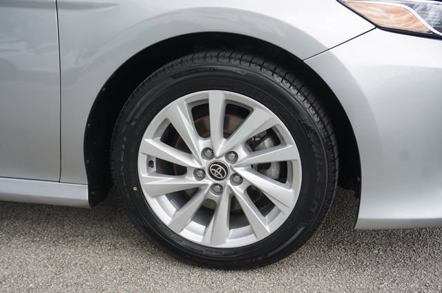 Used 2021 Toyota Camry LE FWD image 14