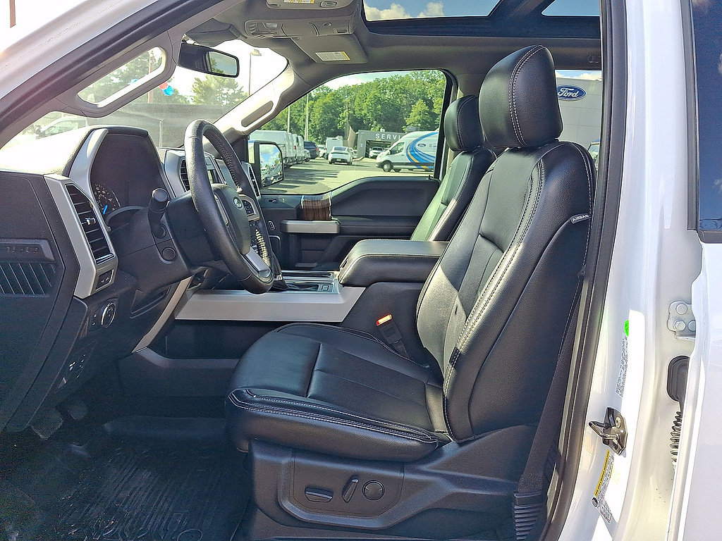 Certified 2019 Ford F150 Lariat w/ Equipment Group 502A Luxury AWD/4WD image 17