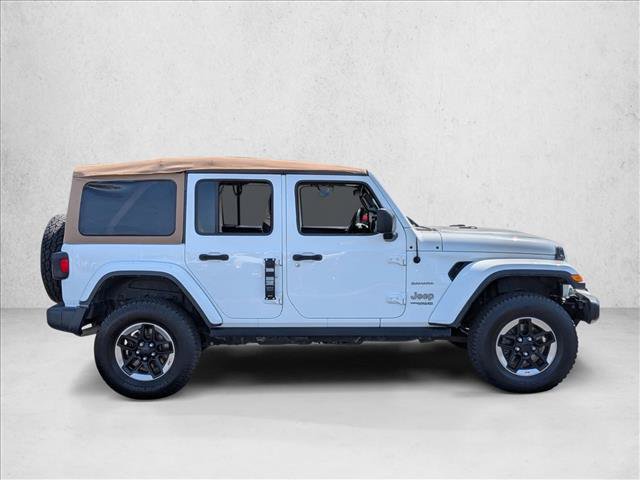 Used 2018 Jeep Wrangler Unlimited Sahara AWD/4WD image 4