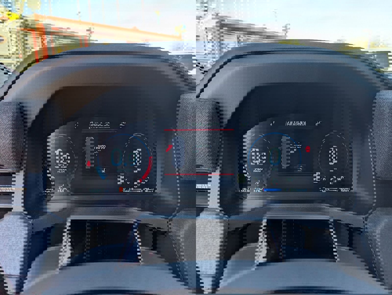 Certified 2025 Ford Explorer Platinum w/ LUX Leather Package image 29