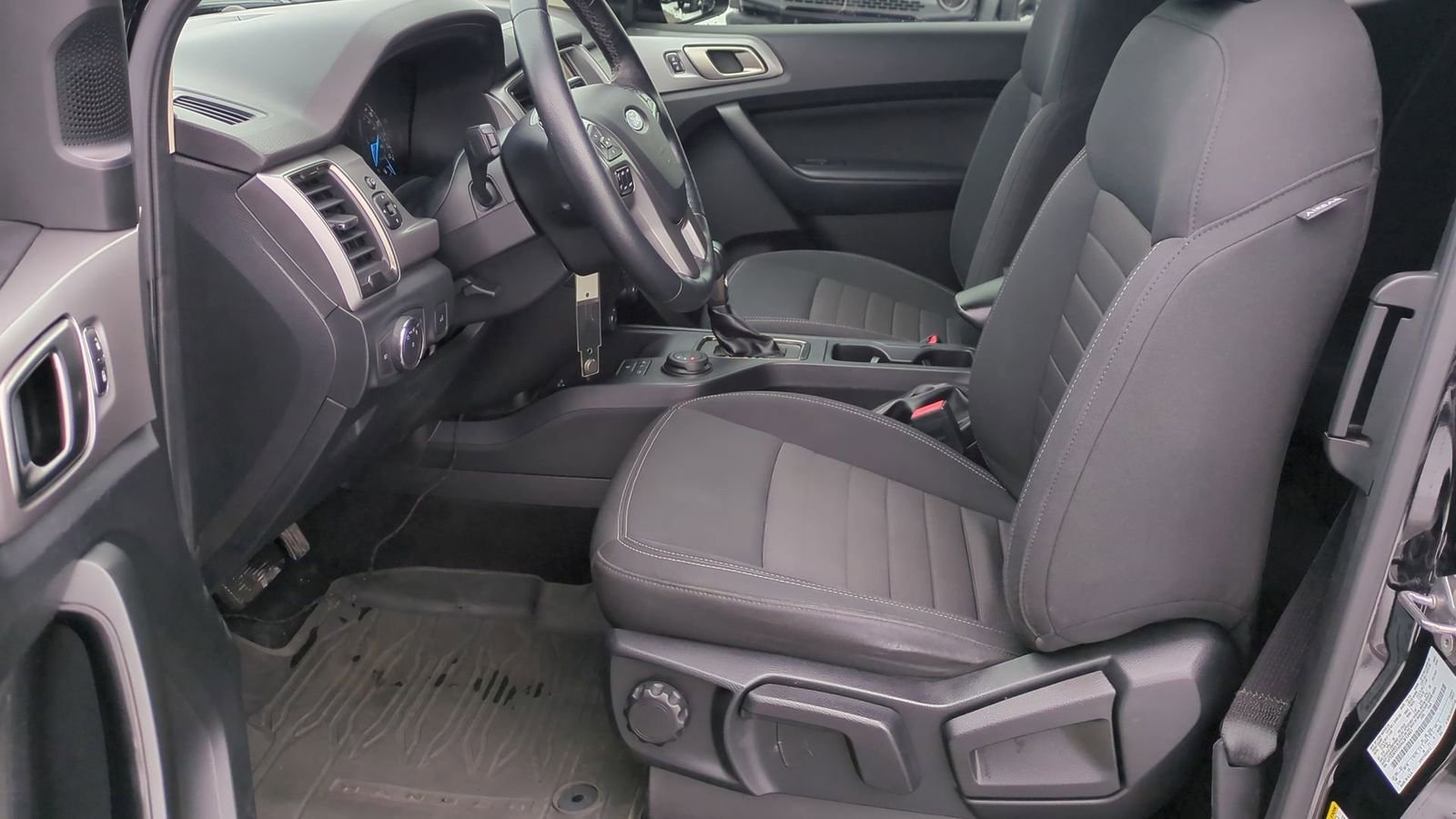 Certified 2019 Ford Ranger XLT w/ Equipment Group 301A Mid image 18