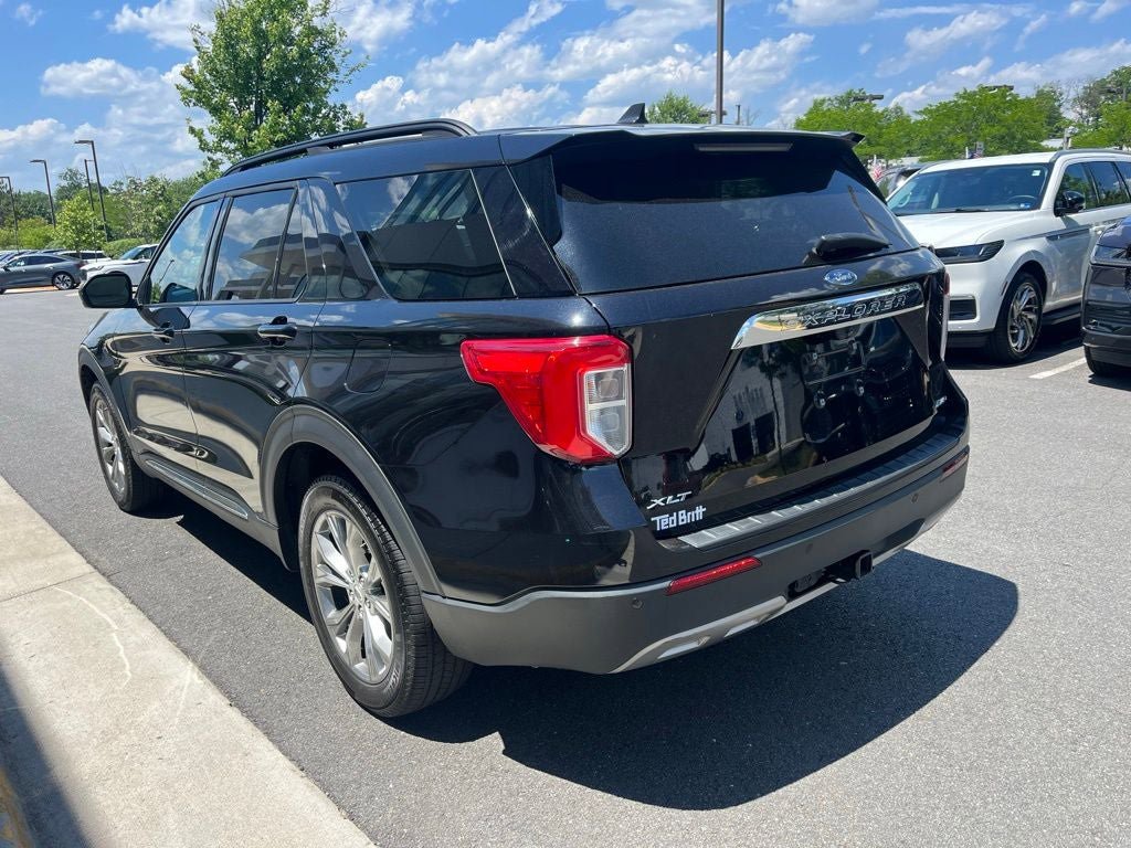 Certified 2022 Ford Explorer XLT w/ Equipment Group 202A AWD/4WD image 7